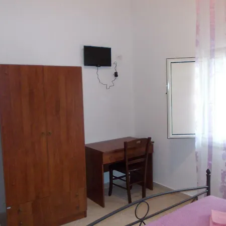 Bed & Breakfast Porta Di Suso 3*