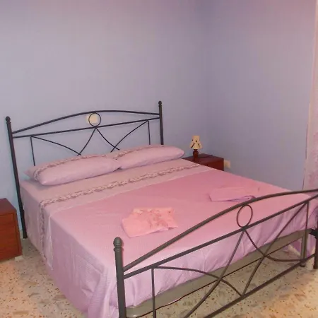 Bed & Breakfast Porta Di Suso 3*